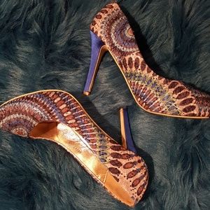 Jessica Simpson Peacock Pretties